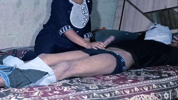 Raat Ke Andhere Mein Bhabhi Ki Cheekhein, Ghar Mein Unki Zabardasti Ki Chudai Ka Mazedaar Audio. Stepsister Ki Bebas Aahon Se Bhari Raat.