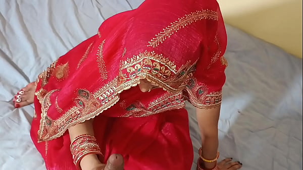 देवर ने बेडरूम में चड्डी बदलते हुए देखा और जोरदार तरीके से चोदना शुरू कर दिया
