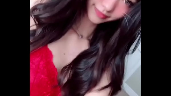 Gadis Asia Yang Menggoda Dengan Sensualitas Yang Membara