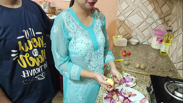 Bidadari India Pemalu Digilir Habis-habisan Oleh Adik Ipar Yang Tak Tahan Godaan