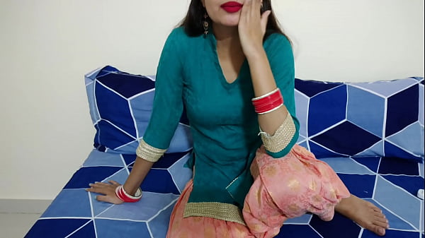 Nafsu Panas Bhabhi Seksi Menggoda Devar Polos Dalam Adegan Panas Penuh Gairah, Suara Erotis Hindi Jelas Terdengar