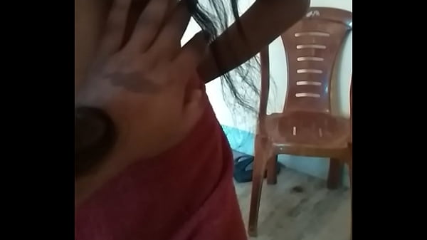 Gadis Seksi Desi 15 Tahun Menggoda Di Resort