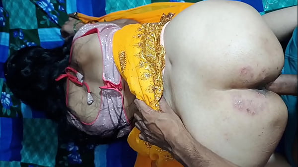 Gadis India 21 Tahun Baru Menikah, Celana Dalam Ketat Basah, Ngomong Mesra Pake Bahasa Hindi Di Ranjang