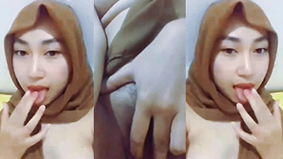 Abg Berjilbab Cantik Banget Pamer Colmek Memek Sempit 4
