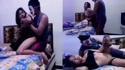 Gadis Remaja Digoyang Kakak Bertopeng