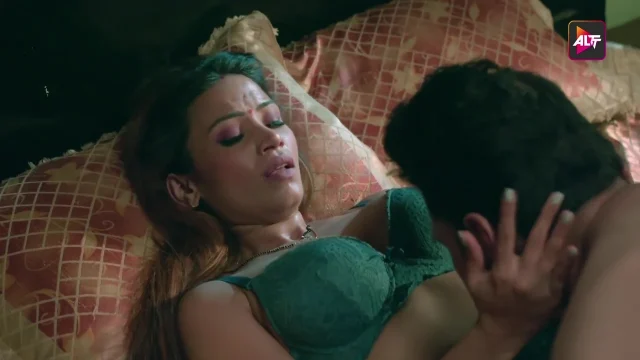 Kiski Chudai Hogi Aaj? Rangeen Kahaniyan Episode 4 – Full Xxx Maza Altt App Par!
