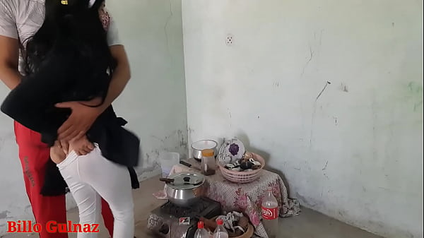 Jija Aur Sali Ki Rasoi Mein Garam Garam Chudai, Hindi Mein Behadh Gandi Baatein