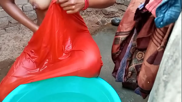 Rati Mandapana Telanjang Mandi Di Kamar Mandi Dengan Suara Mesra Hindi