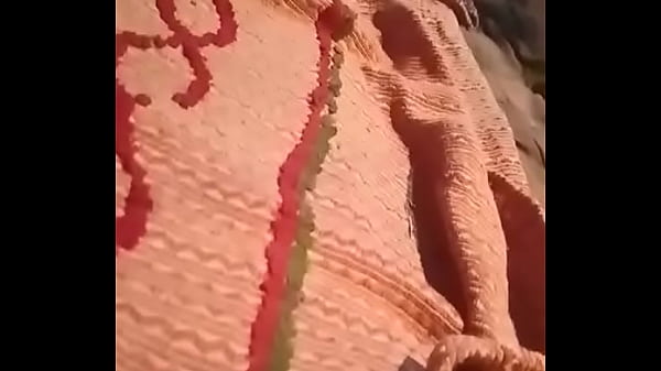 Desi Bhabhi Yang Panas Dan Menggoda, Siap Memuaskan Hasratmu