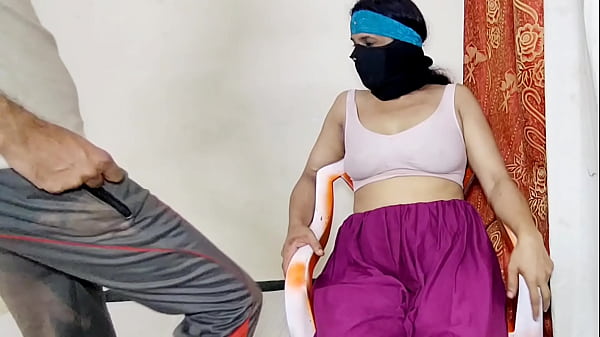 Pemerkosaan Anal Ganas Untuk Adik Tiri Muslim Oleh Kakak Tiri India, Dengan Rintihan Mesra Dalam Bahasa Hindi