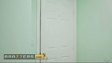Keseruan Mencium Kontol: Cory Chase Di Brazzers, Pakai Kode Xvpromo Untuk Diskon Eksklusif