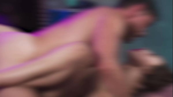 Gadis Pirang Milf Yang Menggoda Mengumbar Nafsu Liar Dalam Bercinta Panas Dan Intens Dengan Kakak Ipar
