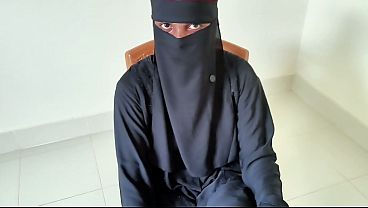 Gadis Berhijab Menggoda Di Kamarku, Siap Melayani Nafsu