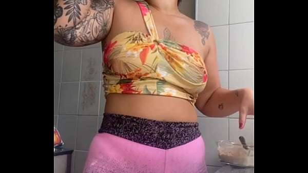 Exibindo Minha Xota Inchada E Melada Na Transmissão Ao Vivo