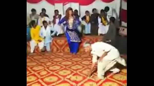 Tarian Tubuh Seksi Gadis India Yang Menggoda