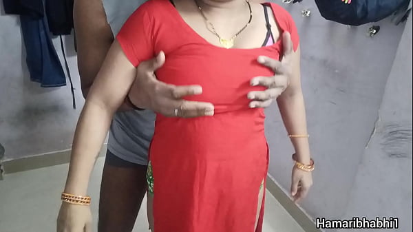 Birahi Bhabhi Gila-gilaan Digoyang Devar, Adegan Panas Hindi