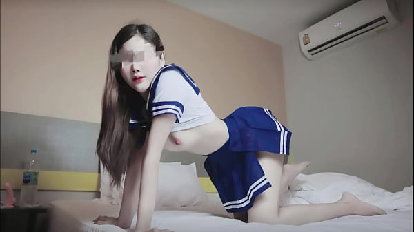 Gadis Jepang Berseragam Sekolah, Siap Untuk Pelajaran Panas Sebelum Bel Masuk Berbunyi