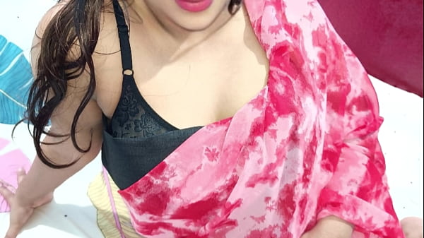 मोना स्कूल की लड़की बड़े डिल्डो से चूत मारते हुए हिंदी ऑडियो में चिल्लाती हुई