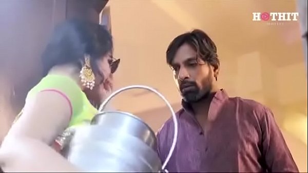 Desi Bhabhi Dalam Posisi Doggy Yang Menggoda