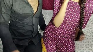 Desi Bhabhi Yang Menggairahkan Digoda Dan Dipuaskan Oleh Devar Yang Tak Sabaran