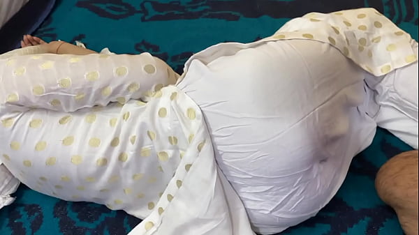 Sardarni Janda Punjabi Yang Bergairah Dan Pria Muda Penuh Nafsu – Film Panas Full Hd