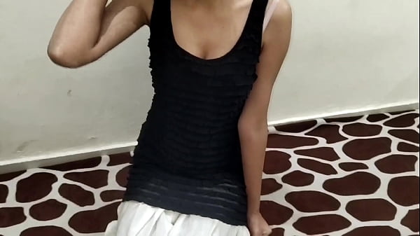 Gadis India Desi Digoda Dengan Cokelat Lalu Dihamili Pertama Kali Oleh Saudara Tiri Dengan Suara Hindi Yang Menggairahkan