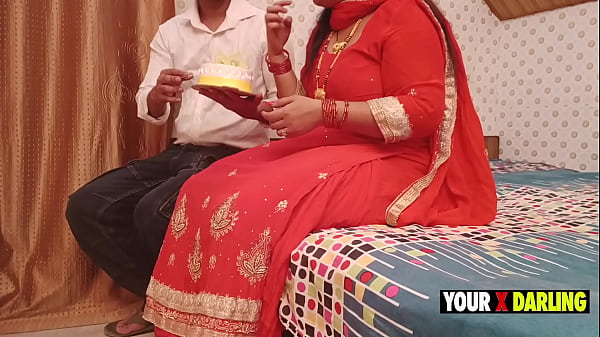 Malam Pertama Ibu Tiriku, Kucukupi Hasratnya Saat Ayah Tak Ada Di Hari Jadi Mereka