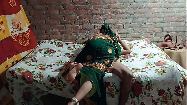 Istri Baru India Bercinta Di Kamar Dengan Obrolan Vulgar Dalam Bahasa Hindi