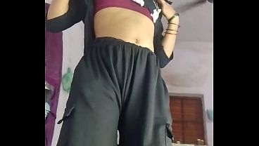 Cowgirl Gila, Suami Indian Bhabhi Hantam Pussy Nya Dengan Audio Hindi Yang Menggairahkan