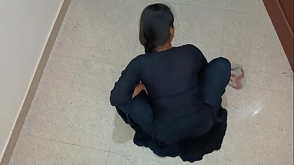 Pembantu India Seksi Digoyang Majikan, Suara Erotis Terdengar Jelas
