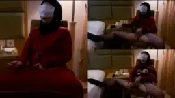 Hijab Nakal Sange Colmek Di Kursi Hotel – Ngentot Memek Basah