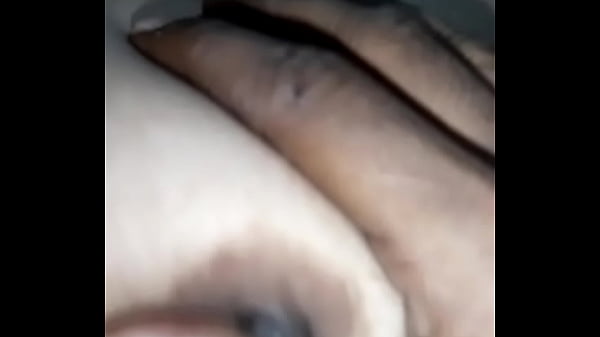 Mami Desi Yang Menggoda Di Siang Hari
