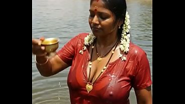 Desi Bhabhi Ai, Bikin Lu Ngaceng Tiap Lihat