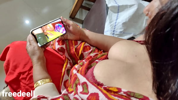 Adik Tiriku Nonton Video Mesum Hindi Buatan Rumahan