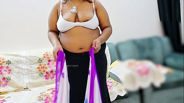 Tante India Menggoda Dengan Sari