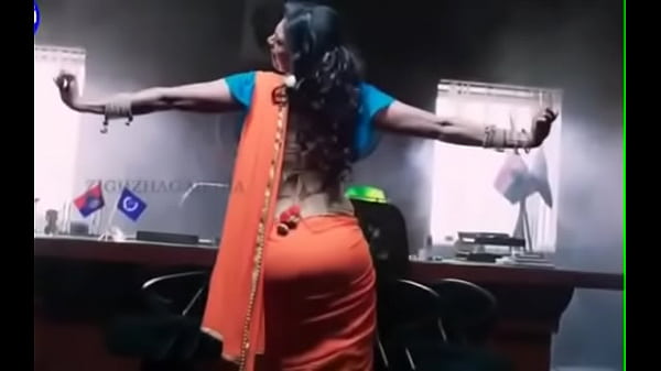 Desi Pantat Montok Dibungkus Saree, Bikin Pengen Gigit.