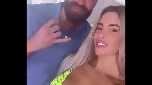 Hari Ini Syuting Di Lokasi Brazzers, Siapin Kontol Lo Buat Xcorvus777!