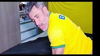 Orang Arab Datang Ke Brasil Dan Ngencrotin Lubang Pantat Si Bapak Brasil (cuplikan)