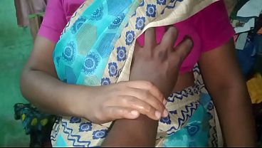 Ibu Rumah Tangga India Priyanka Mainin Kontol Sendiri Di Rumah, Bikin Basah Semua.