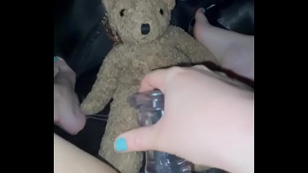Virgin 18 Tahun Pertama Kali, Mainin Dildo Kaca Gede Sampe Basah, Memek Merah Muda Sempit, Los Angeles, Fetish Kinky, Cewek Saudi Amatir Terbaik Di Amerika, Putih Salju Arab, Amerika Serikat 2025