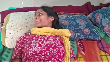 Desi Bhabhi Digoyang Keras Tetangga, Sampai Merintih Keenakan