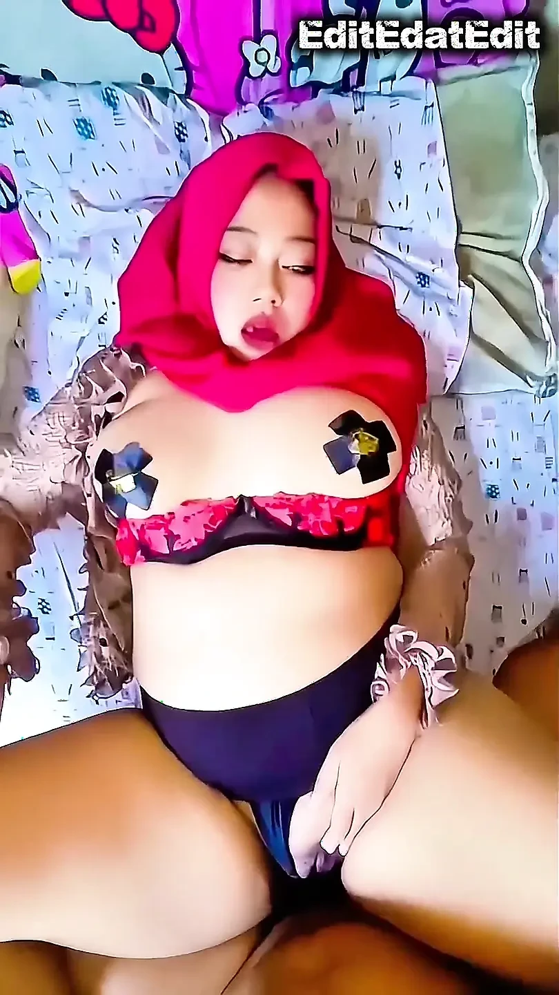 Red Riding Cock With My Aunty