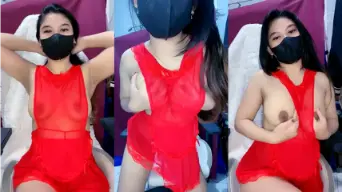 Aoraa Live Tanpa Celana Dalam, Bikin Pikiran Kotor!