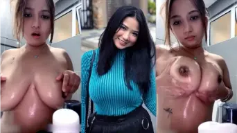 Xixi Mainin Toket Montok Sambil Basah-basahan Di Kamar Mandi