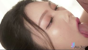 Ban Ban, Cewek China Seksi, Digebukin Keras Banget Sampai Meringis Keenakan.