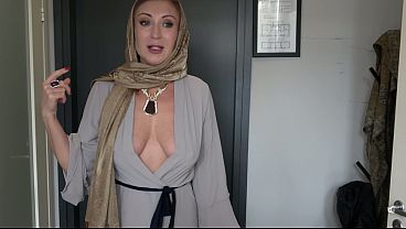 Hijabi Montok Digebuk Kontol Besar Anak Tiri