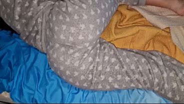 Ketemu Mantan Gebetan Bokap Lagi Tidur Di Ranjang Gue, Gue Bangunin Dengan Ngentot Panas, Ujungnya Pantatnya Penuh Air Mani Tanpa Kondom