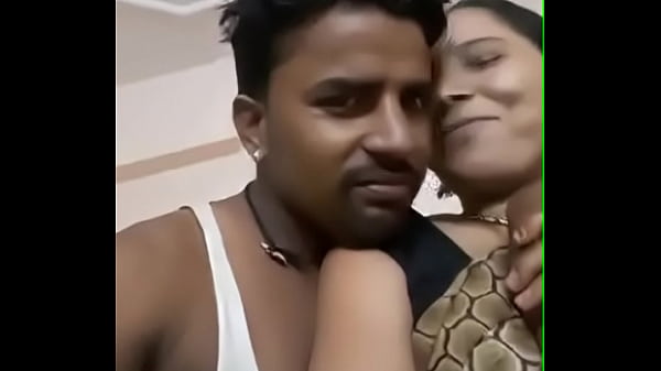 Pijit-pijit Tante Desi, Tetek Gede Digaet