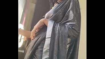 Shivani Bhabhi Ngewe Brutal Sama Temen Suami, Crot Di Mana-mana.