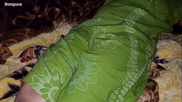 Ibu Rumah Tangga Seksi Digebrak Kakak Ipir, Kontolnya Nembus Dalem Sampai Keluar Mani Di Memek.
